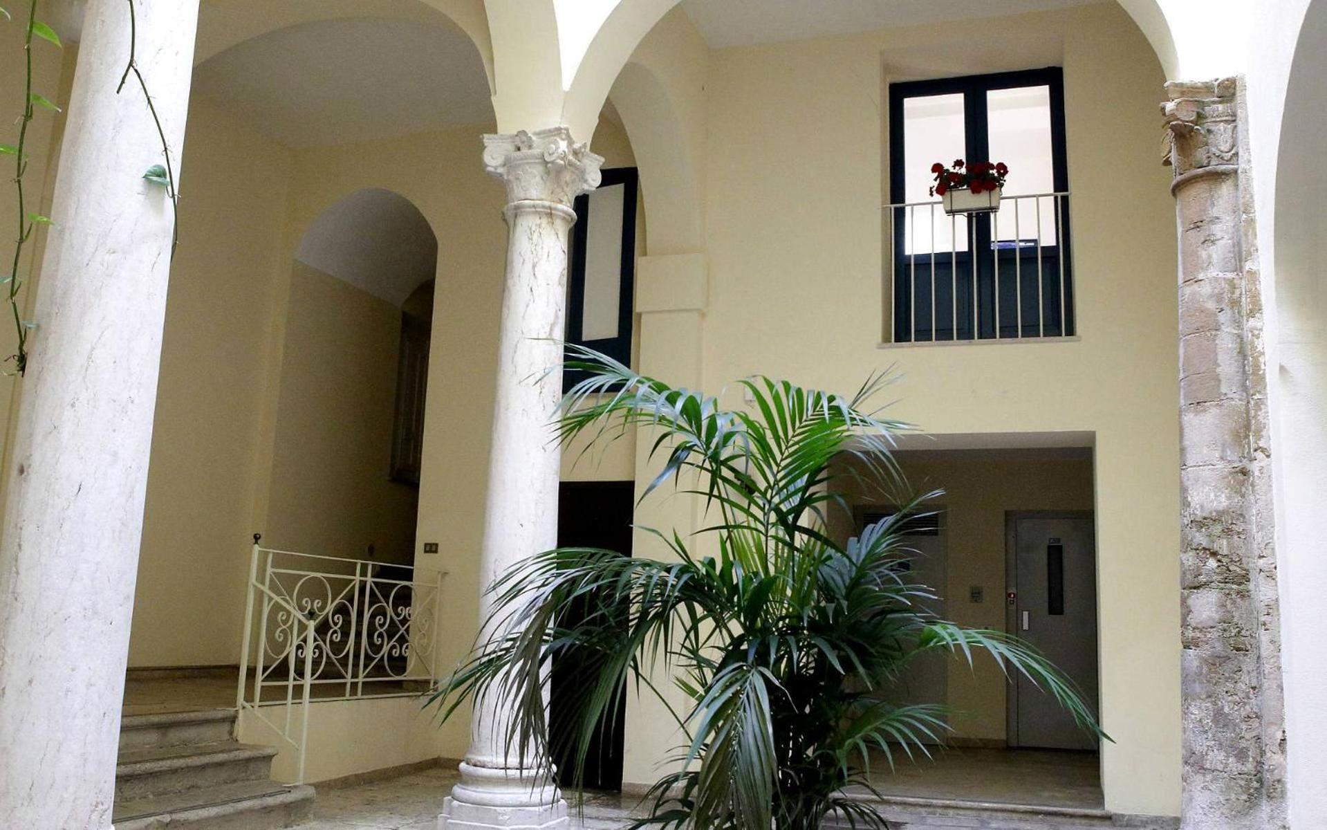Appartamento Alla Corte Dei Misteri Trapani Exterior foto